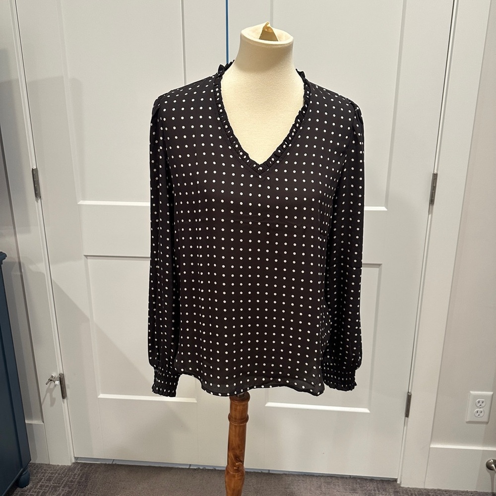 🌸 Ann Taylor Black Blouse Relaxed Fitted Long Sleeve 🌸